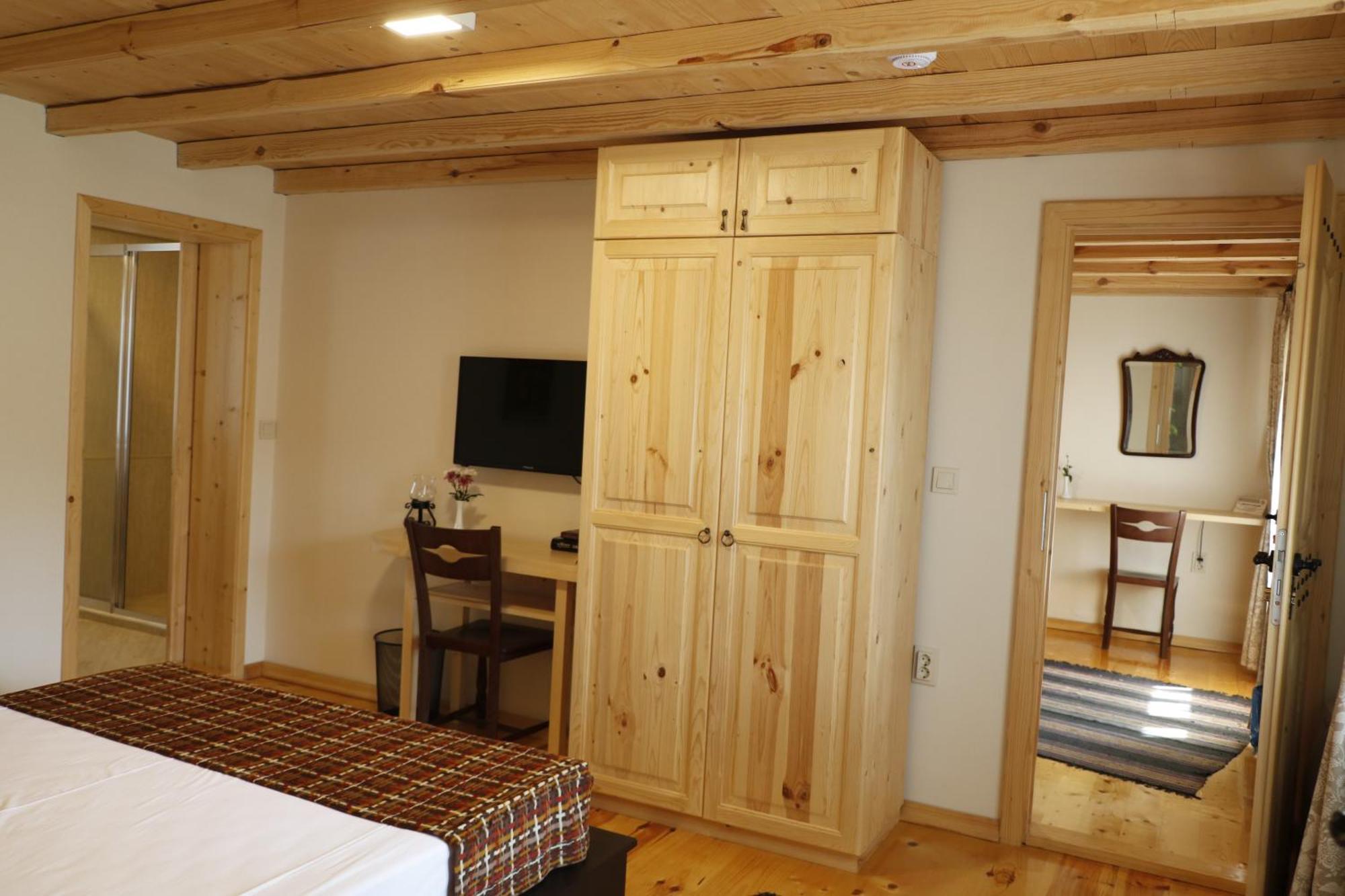 Guest House Epochs Since 1871 Lyaskovets Δωμάτιο φωτογραφία