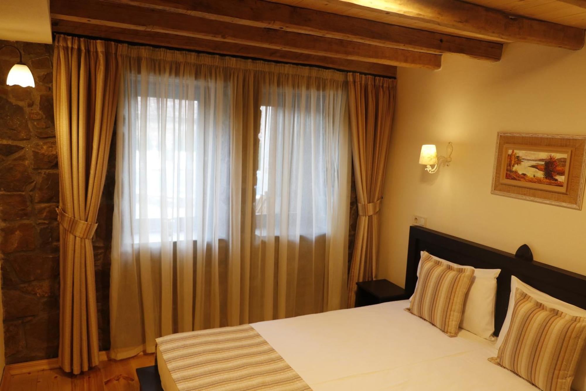 Guest House Epochs Since 1871 Lyaskovets Δωμάτιο φωτογραφία