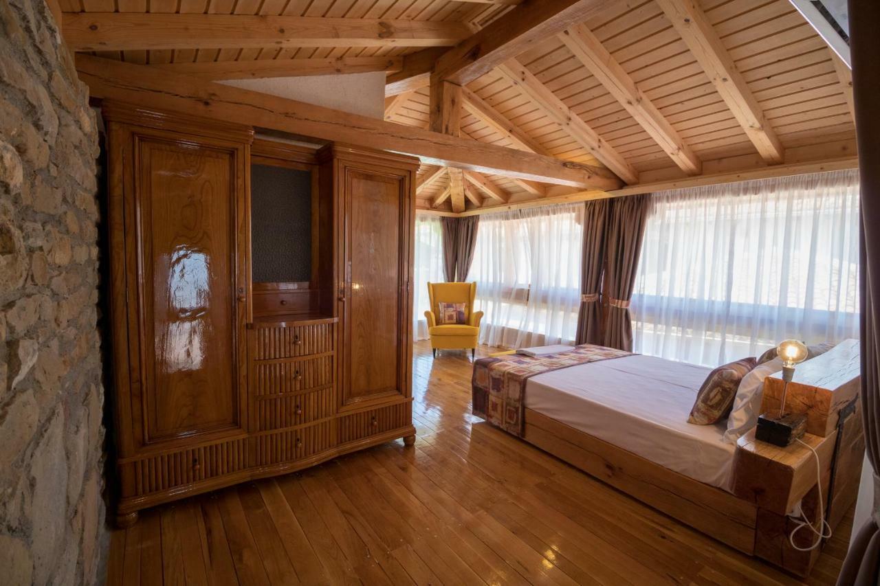 Guest House Epochs Since 1871 Lyaskovets Εξωτερικό φωτογραφία
